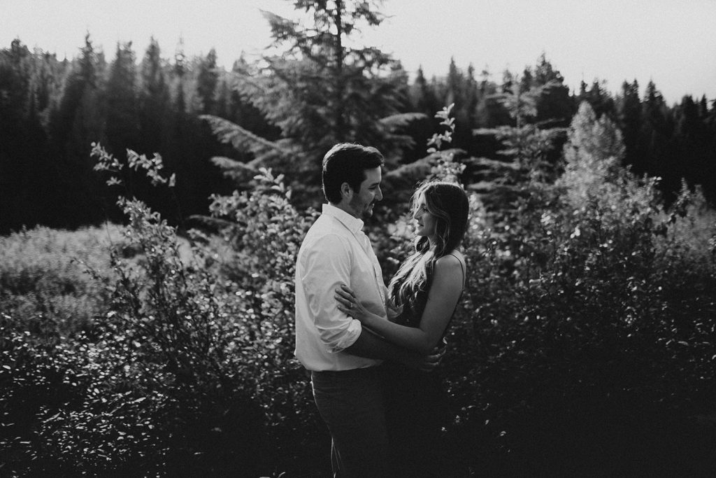 engagement-photos-with-trees-in-background