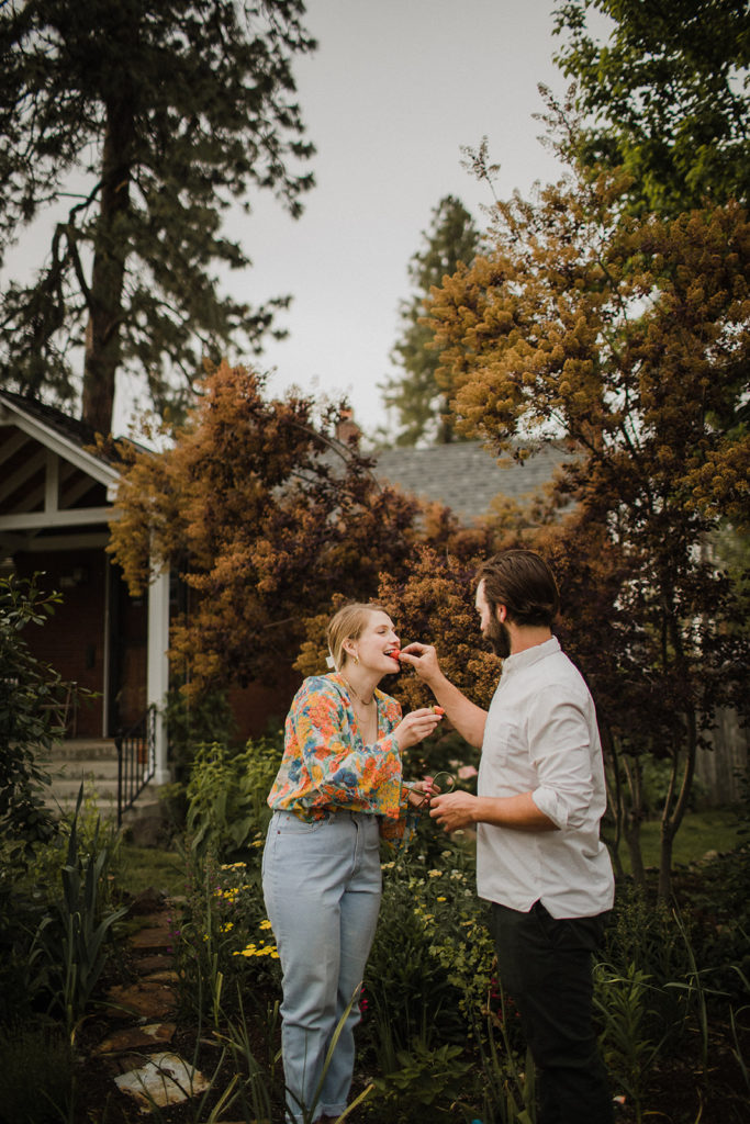 engagement photos at home in garden