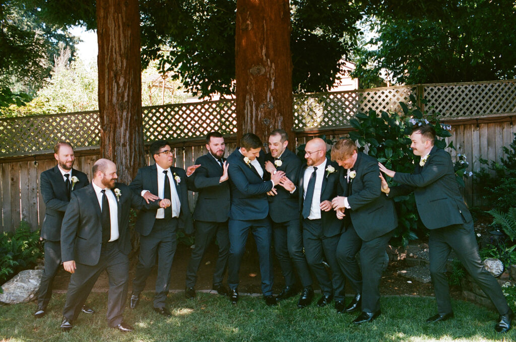 35mm-Flim-Scan-Mo-and-Pete-Backyard-Seattle-Wedding-with-Ravenna-Brewing-Reception-by-Jaime-Denise-Photography