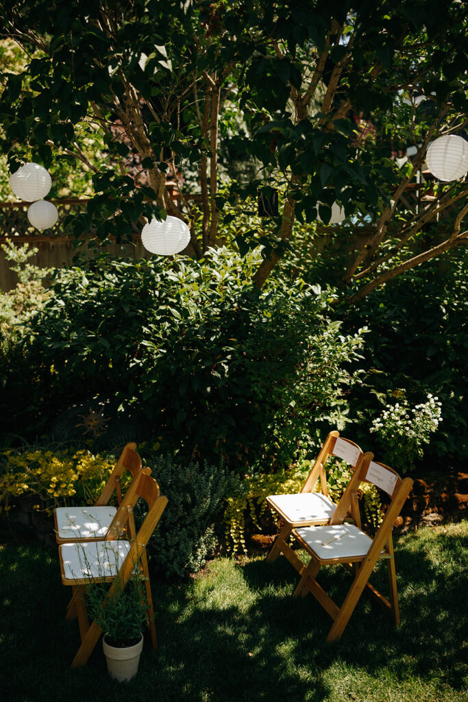 Ceremony-Backyard-Seattle-Wedding-by-Jaime-Denise-Photography