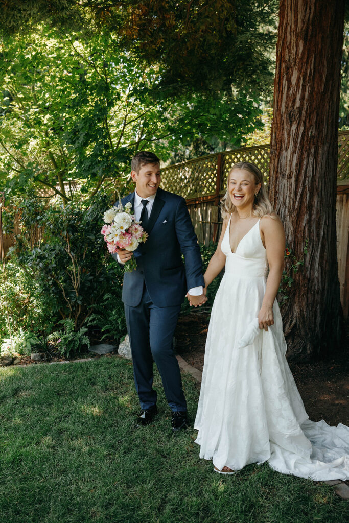 First-Look-of-Backyard-Seattle-Wedding-by-Jaime-Denise-Photography